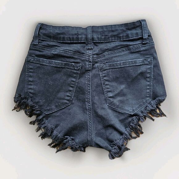 KanCan Size 23 0 Shorts Cut Off Distressed Raw Hem Fringe Denim Black Jeans - Picture 2 of 3